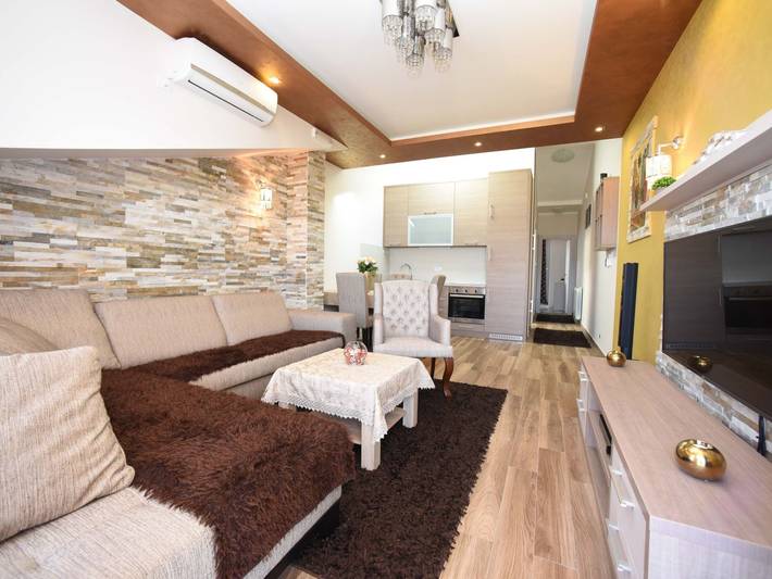 Gîte pour 4 personnes, avec balcon dans Tivat - 2