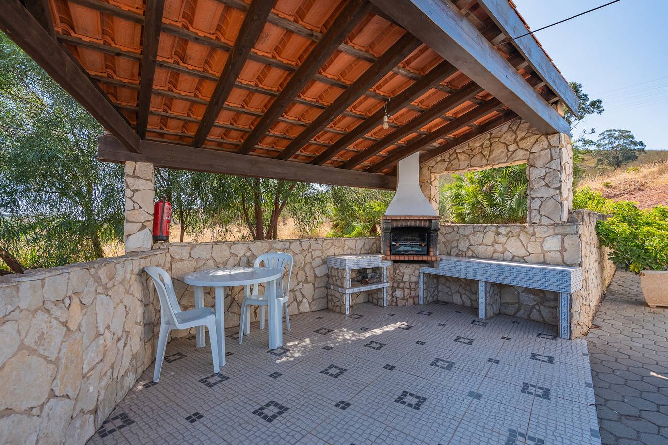 Country House 'Horta Da Ti'mariana' with Mountain View, Shared Pool and Wi-Fi in Odiáxere, Faro District