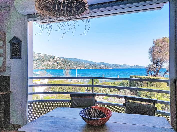 Gîte pour 4 personnes, avec balcon et jardin dans Plage Saint-Clair