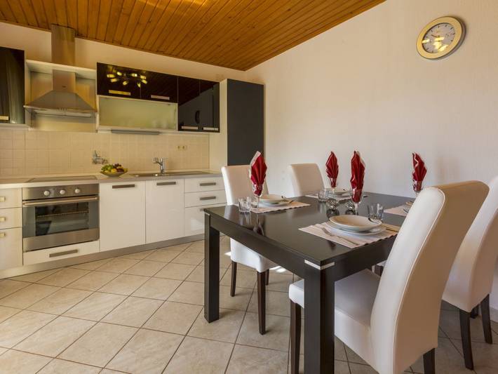 Ganze Wohnung, Rastovcan 2 kat potkrovlje / Hr-09157-02 in Povile, Primorje-Gorski Kotar
