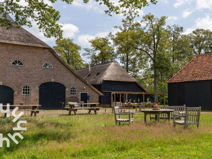 Boerderij voor 21 personen, with Terras and Tuin as well as Uitzicht in Drenthe
