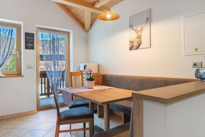 Hel lejlighed, Apartment 'Kohlerhof' with Mountain View, Balcony and Wi-Fi in Afing, Jenesien