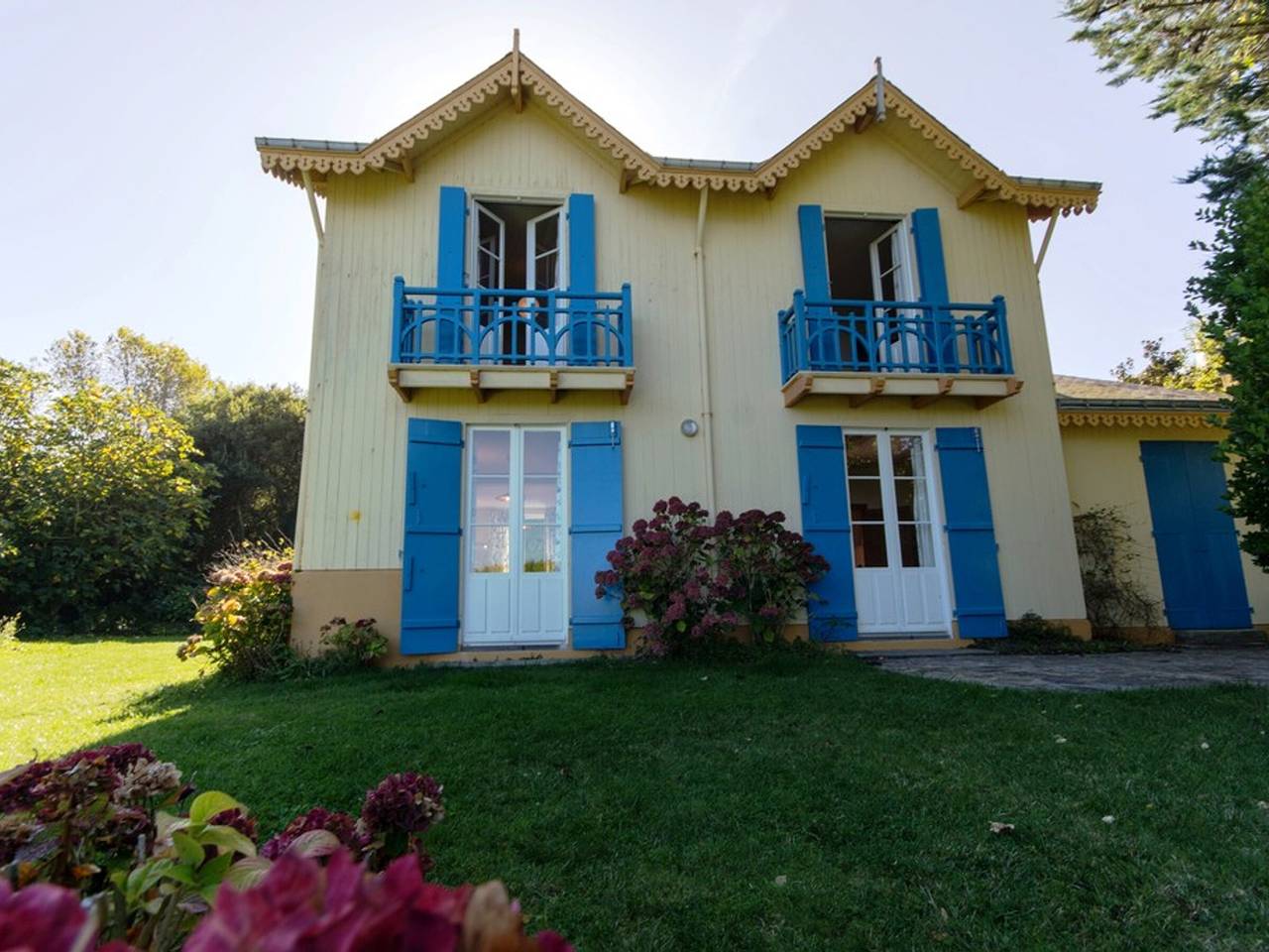 Maison avec jardin et accès direct plage à Le Palais in Le Palais, Côte des Mégalithes