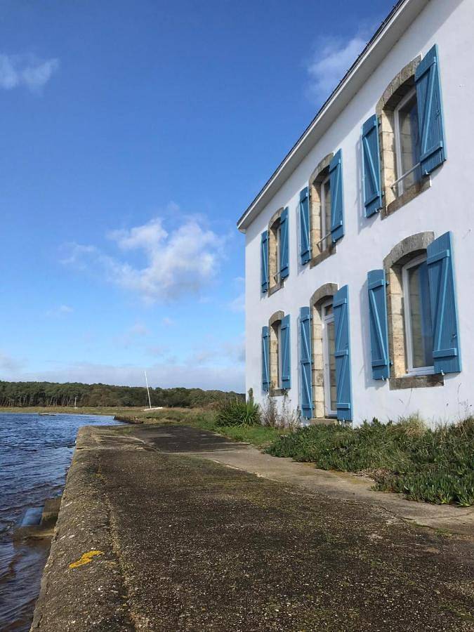 Location de vacances pour 16 personnes, avec terrasse et vue à Landaul