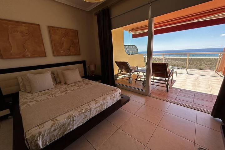Ganze Wohnung, Große Terrasse, Blick auf den Strand, Wlam, geräumig und komfortabel in Solana Matorral, Pájara