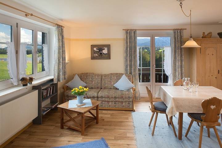 Ferienwohnung für 5 Personen, mit Balkon und Seeblick sowie Garten, mit Haustier in Nesselwang - 2