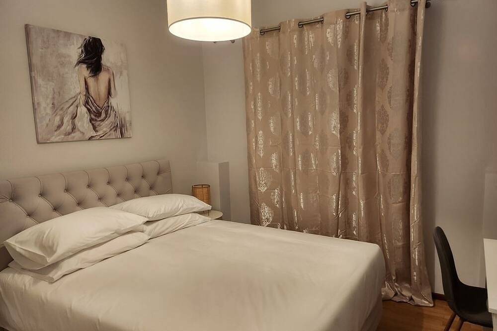 Geheel appartement, Big size appartment at the port of the old city of Nafplio with view to the sea. in Nauplion, Argolis