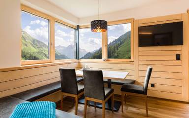 Appartement voor 6 Personen in Warth, Lectaler Alpen, Afbeelding 4