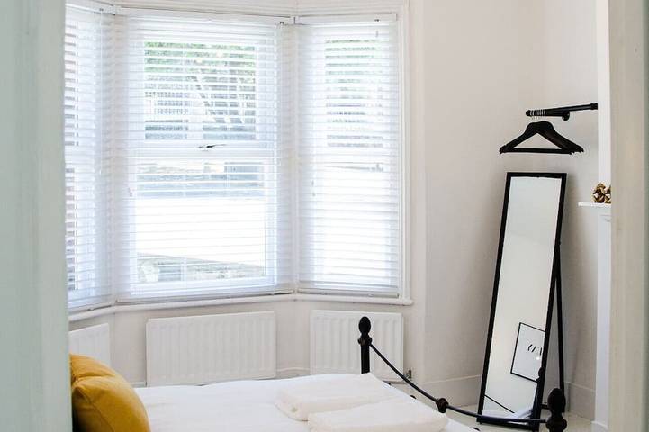 Charming Boutique House – Stylish Stay Just Minutes from Margate Beach in Botany Bay, Kent