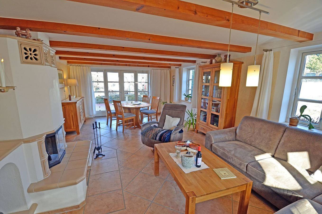 Ganze Wohnung, Über 2 Etagen am Bodden, Terrasse mit Gartenmöbel, Waschmaschine und Internet in Polchow, Glowe