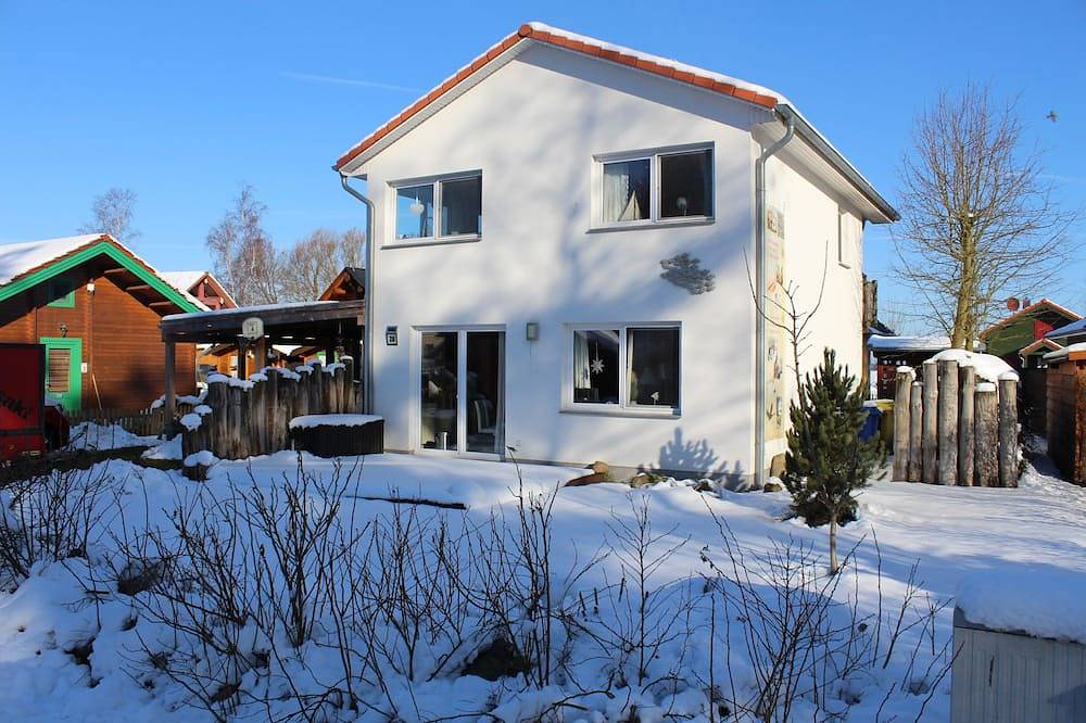 Ganze Wohnung, Exklusive Ferienwohnung Boddenblick in Haus Boddensonne in Bodstedt, Fuhlendorf