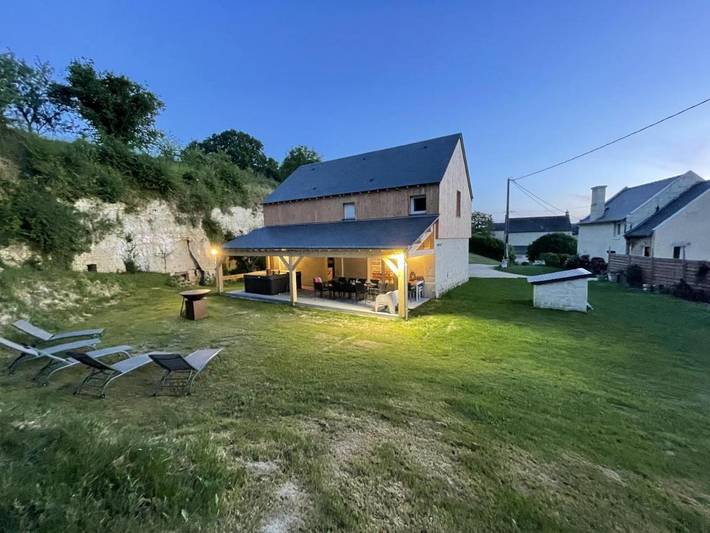 Location de vacances pour 11 personnes, avec Jacuzzi ainsi que Terrasse et Jardin à Saint-Germain-sur-Vienne - 4