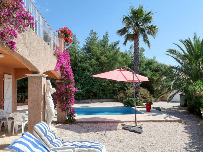 Ferienhaus für 6 Personen, mit Balkon und Ausblick sowie Pool und Garten in Cavalaire-sur-Mer - 4