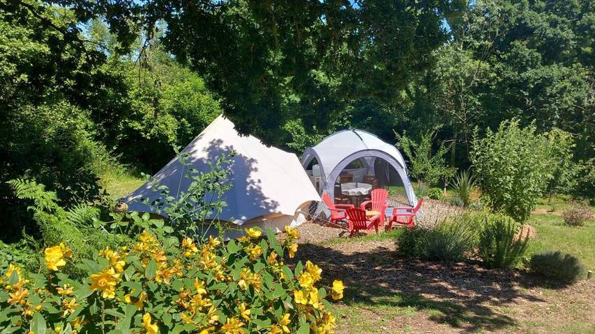 Tente pour 4 personnes, avec jardin et vue