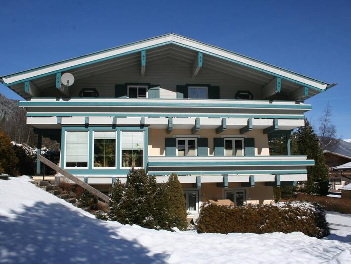 Ferienhaus für 14 Personen, mit Balkon und Terrasse sowie Garten und Sauna in Krimml