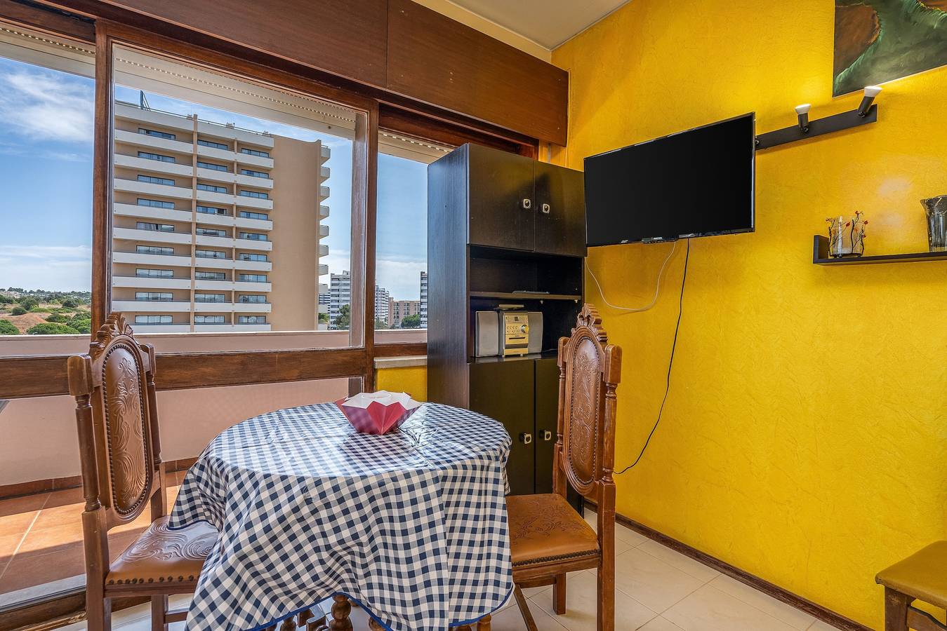 Appartamento intero, Appartamento 'Alvorada Divinal' con Vista Mare, Giardino Privato e Balcone in Alvor, Distretto di Faro