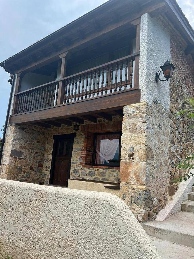 Casa rural para 4 personas, con terraza además de vistas y piscina, Se admiten mascotas en Asturias - 3