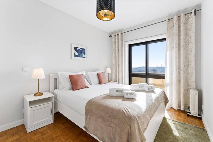 Geheel appartement, Vakantieappartement voor 6 personen met balkon in Bonfim, Porto District