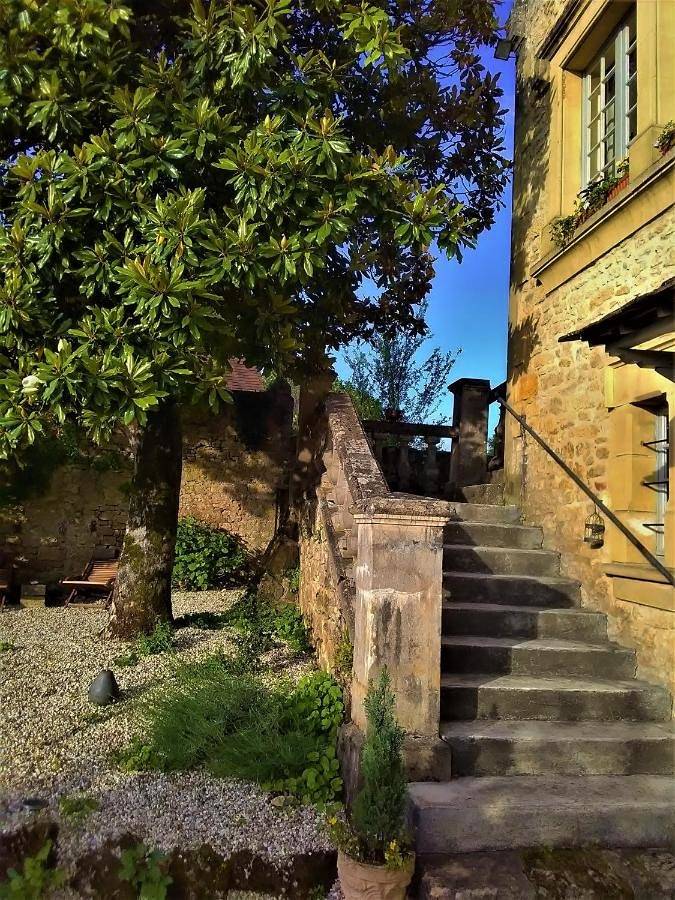 Rue du Château in Lalinde, Périgord Pourpre