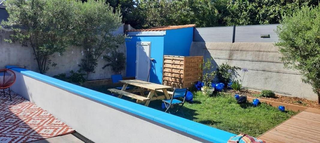 Location de vacances pour 2 personnes, avec jardin ainsi que terrasse et piscine à Bouin - 4