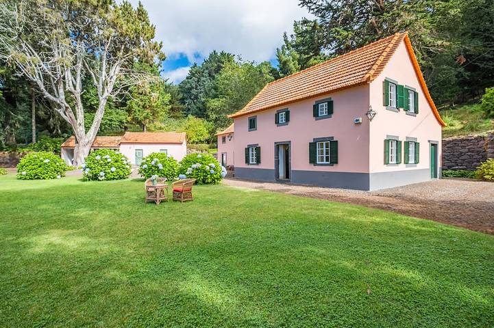 Casa de campo para 5 pessoas, com jardim em Camacha