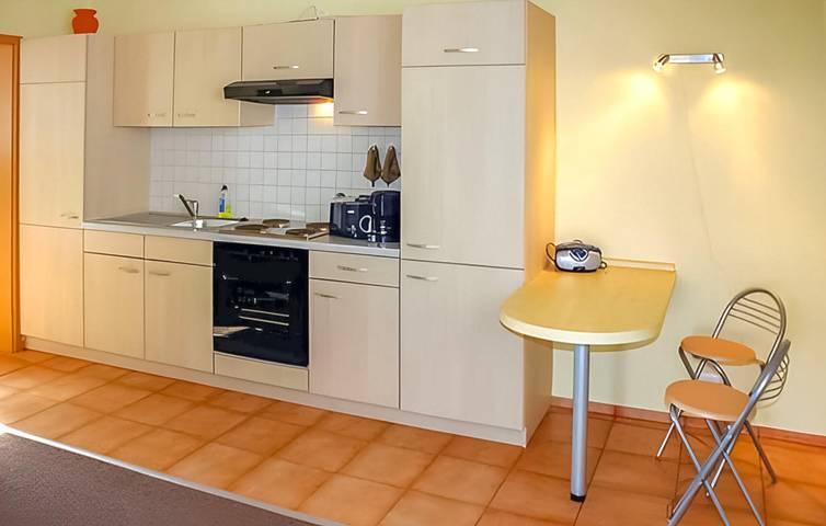 Ferienwohnung für 2 Personen, mit Terrasse und Garten in Lärz - 4
