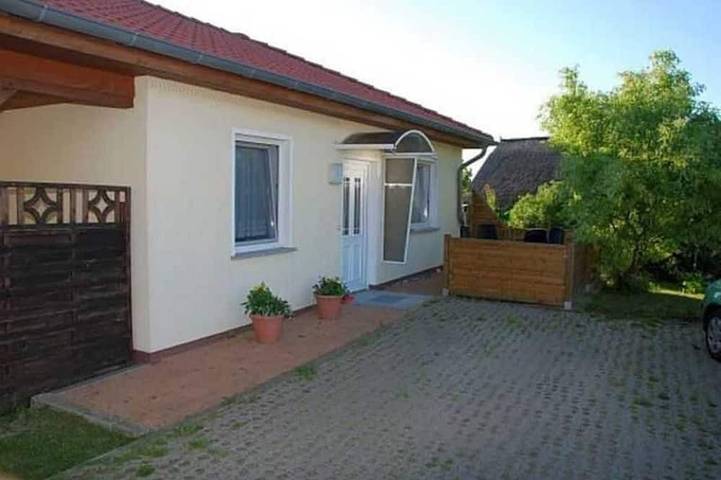 Bungalow für 4 Personen, mit Terrasse