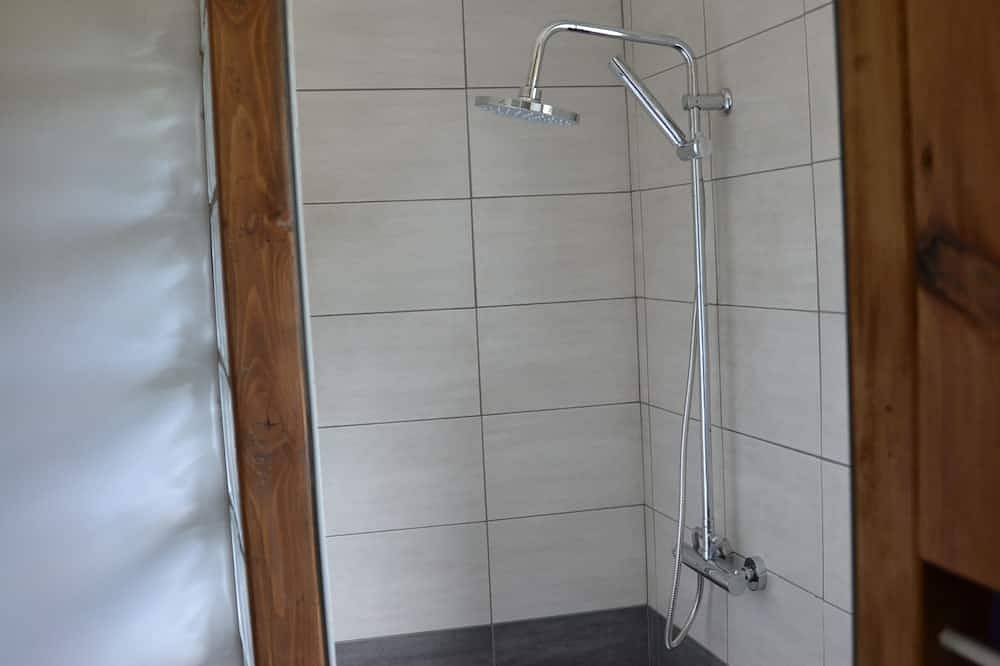 Alquilo casa rural tranquila con terraza en Vallon Pont d 'Arc en Ardeche in Lagorce, Ardèche