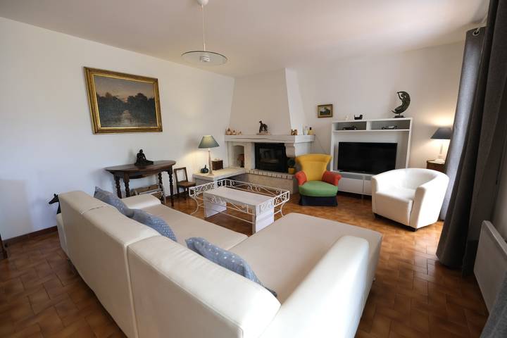 Location de vacances pour 8 personnes, avec jardin à Mouriès - 3