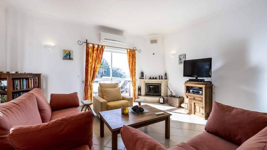 Gîte pour 7 personnes dans Boliqueime