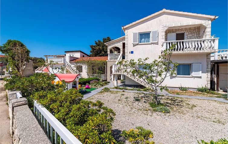 Ferienwohnung für 2 Personen, mit Terrasse auf Vir - 2