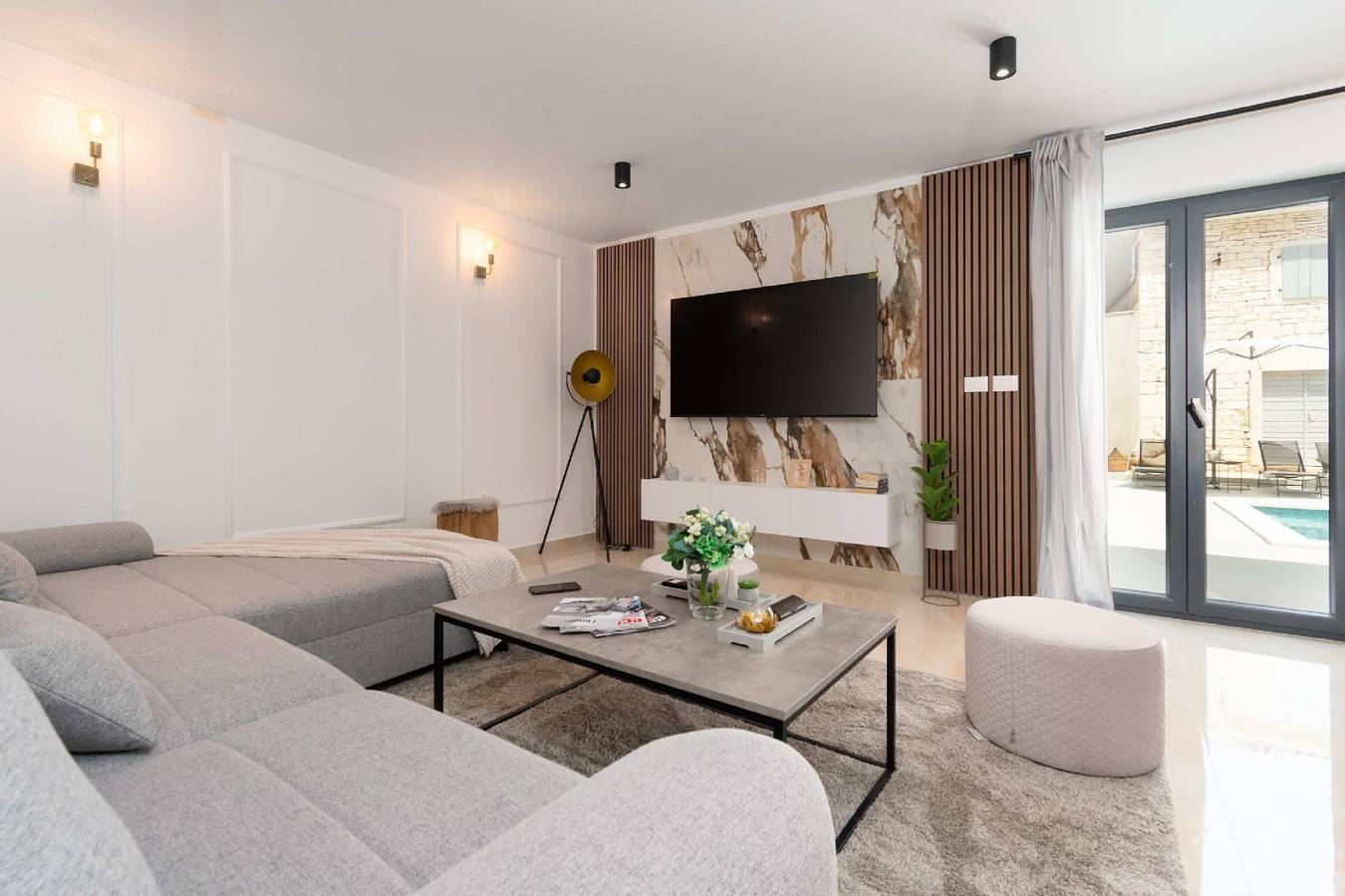 Designer Villa Simone - Modern and Heritage Style in Kringa, Centraal Istrië