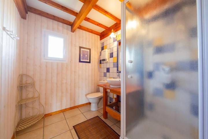 Location de vacances pour 10 personnes, avec jardin ainsi que piscine et vue à Quincié-en-Beaujolais - 4