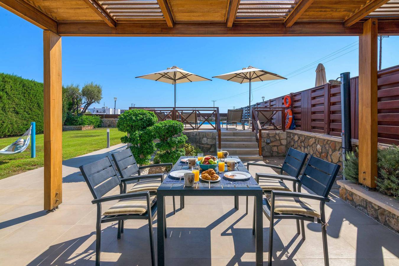 Villa für 4 Personen mit Pool in Lindos, Rhodos