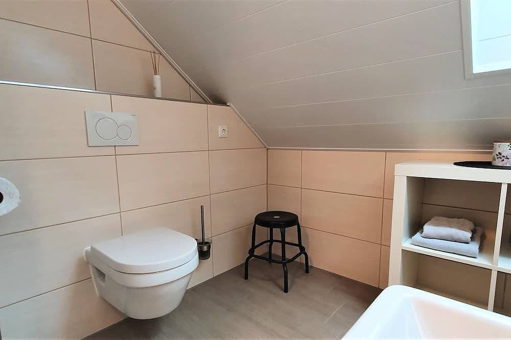 Ganze Wohnung, Appartement in Seevetal,ruhig, stadtnah,familienfreundlich,Balkon,Wlan,bis 2 Per in Seevetal, Landkreis Harburg