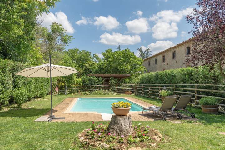 Location de vacances pour 4 personnes, avec jardin et piscine à Monteriggioni - 3