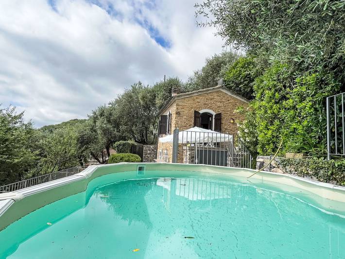 Location de vacances pour 3 personnes, avec Balcon ainsi que Terrasse et Jardin dans Pantasina - 2