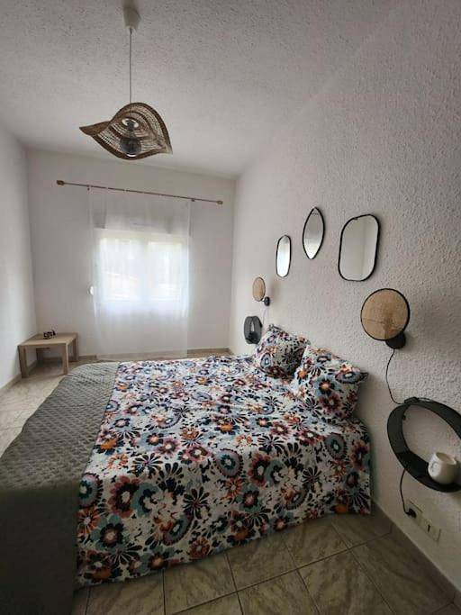 Gîte pour 5 personnes, avec terrasse, animaux acceptés dans la Tamarissière