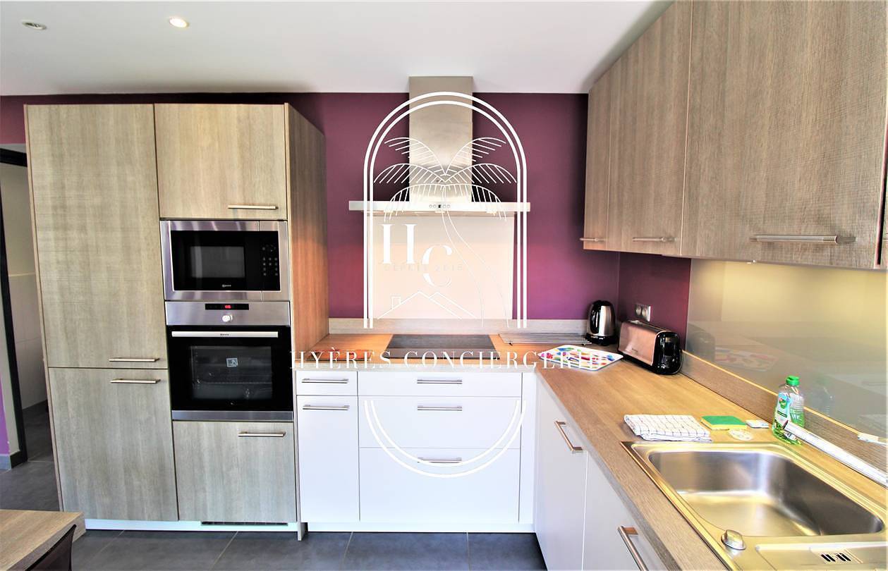 Apartamento vacacional entero, 1er étage Coquet 3 pièces 3 étoiles à 700m la mer Pk Clim Wifi Le pradet in Le Pradet, Region de Toulon