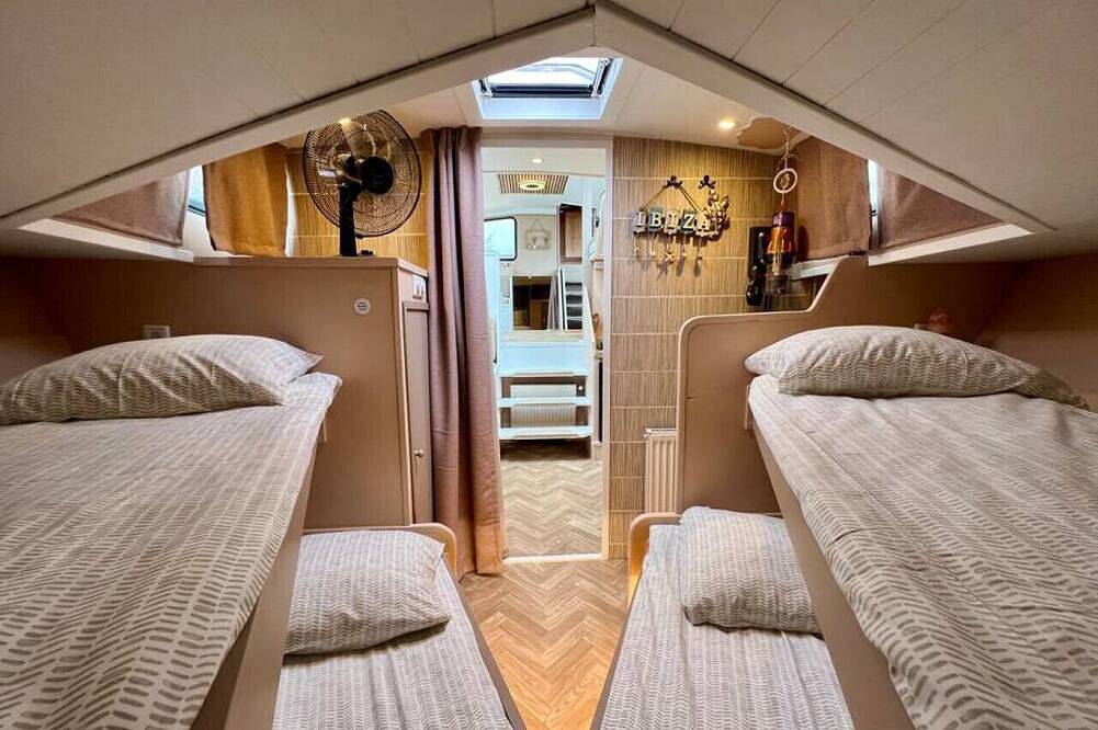 New - Little Ibiza - on a Lake near Amsterdam in Vinkeveen, Groene Hart