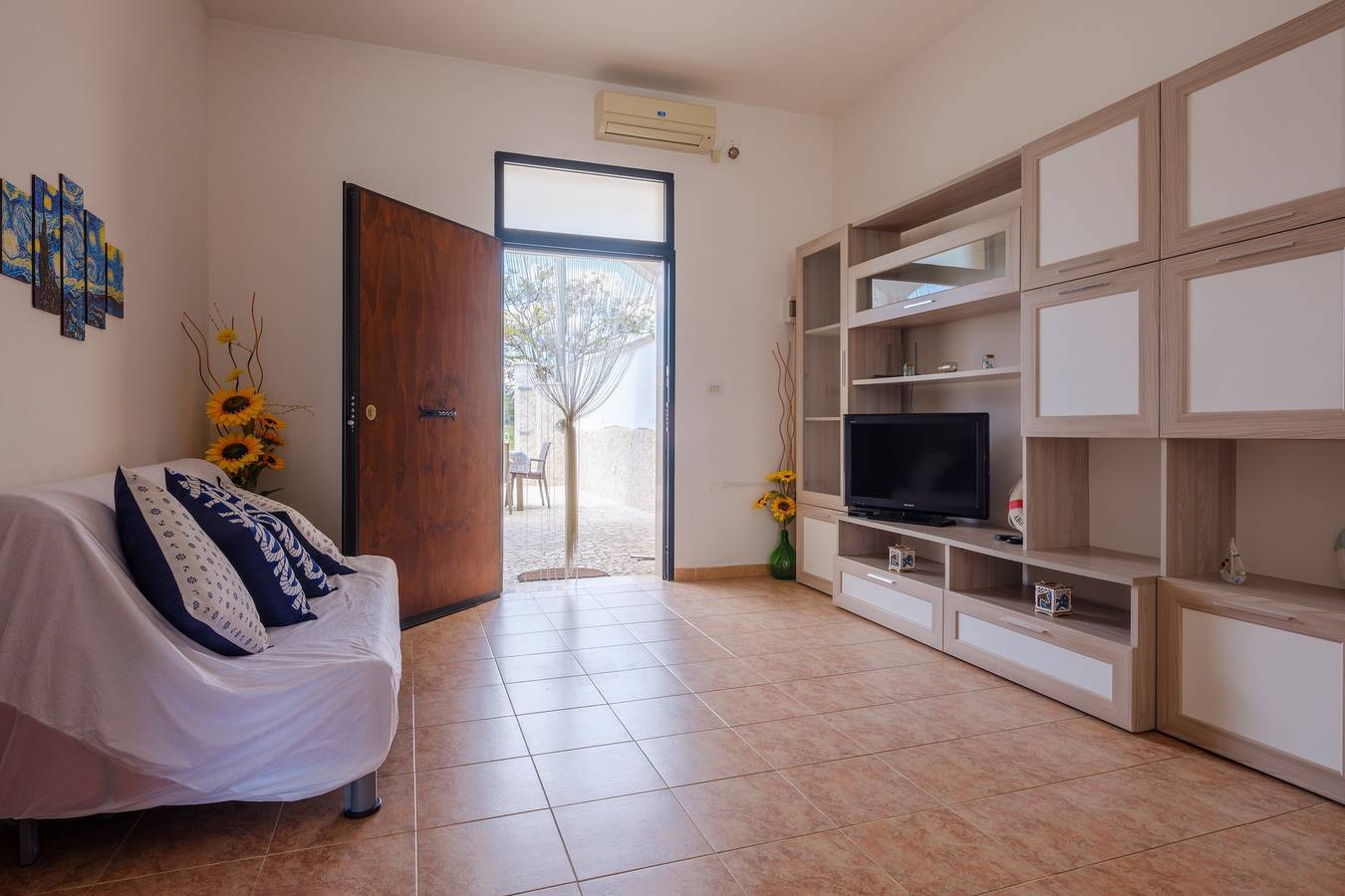 Villa 'Maestrale Torre Lapillo' avec terrasse privée, Wi-Fi et climatisation in Porto Cesareo, Golfe de Tarente