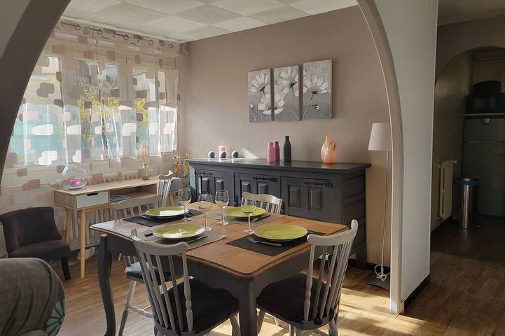 Entire apartment, Leauma apartment in Guillestre, Briançon region