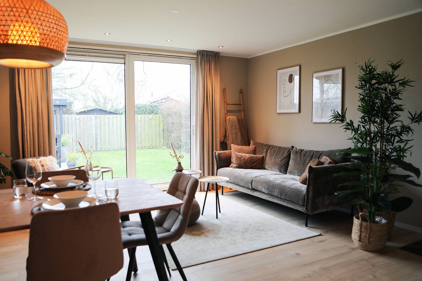 Baarland (Blue Green Holidays) — Stijlvol ingerichte bungalow in Baarland, nr. 42 in Nederlandse Noordzeekust