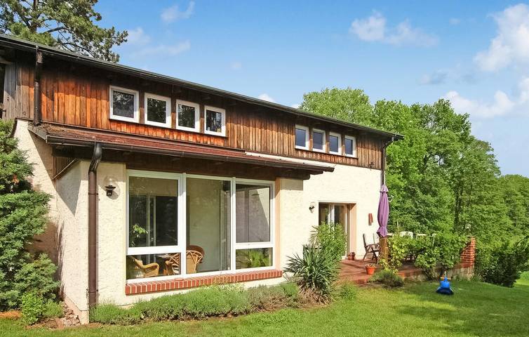 Ferienwohnung für 2 Personen, mit Terrasse und Garten sowie Seeblick in Templin