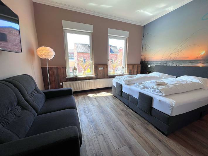 Ganze Wohnung, Villa Mila Fewo Og mit Sauna, 2 Zimmern und kostenlosem Parkplatz in Hafen Büsum, Büsum