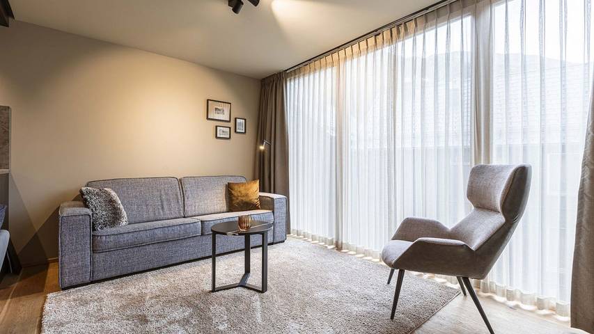 Vakantiewoning voor 10 personen, met balkon en zwembad in Schruns