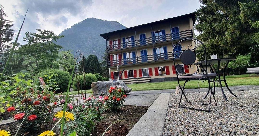 Double or Twin Room with Private External Bathroom in Blenio, Lepontinische Alpen