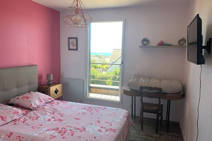 Location de vacances pour 14 personnes, avec jardin ainsi que jacuzzi et balcon dans Plage Kerou - 2