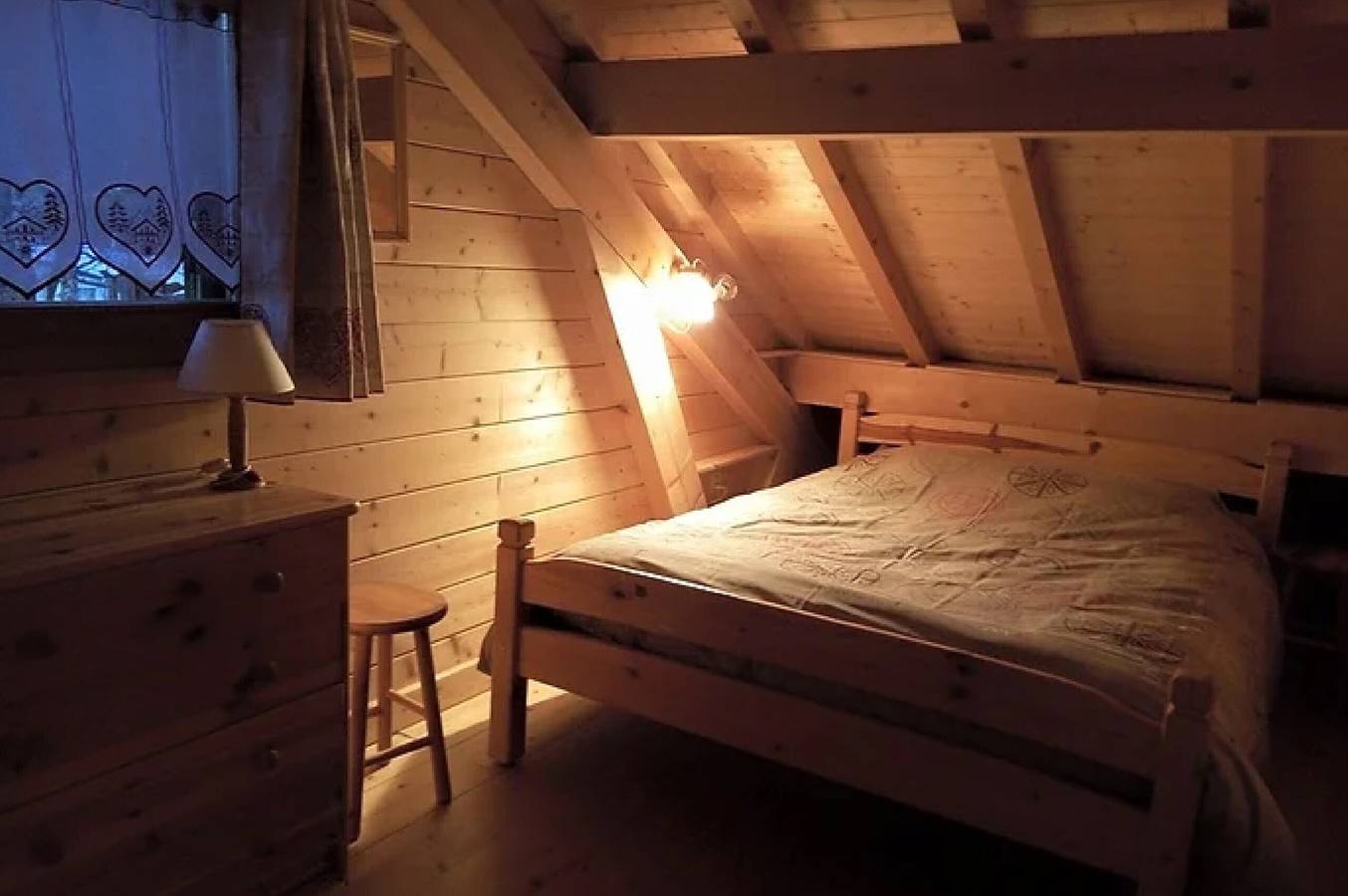 Chalet « 6p - Le Refuge Des Lhottis » avec vue montagne, terrasse privée et Wi-Fi in Verchaix, Région de Bonneville