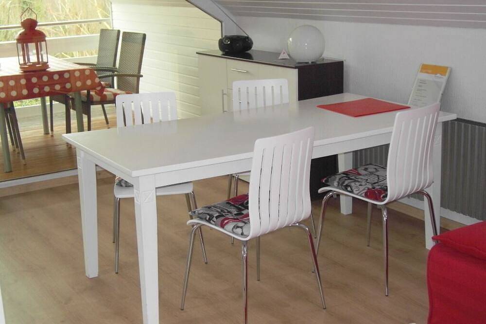 Ganze Wohnung, Ruhige, moderne, helle Ferienwohnung im Grünen in Gernsbach, Nordschwarzwald